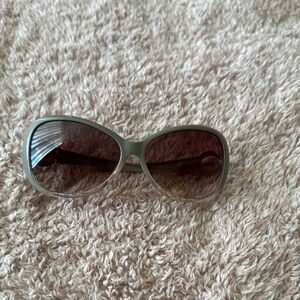 Haodi Stylish Gray Sunglasses